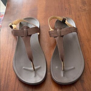 OluKai Ekekeu Brown Leather Women's Sandals 9